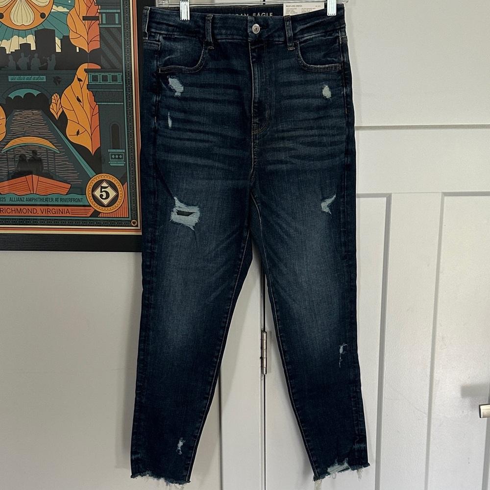 American Eagle - Curvy Super Hi-rise Jegging/Skinny Jeans

NWT

Size 10